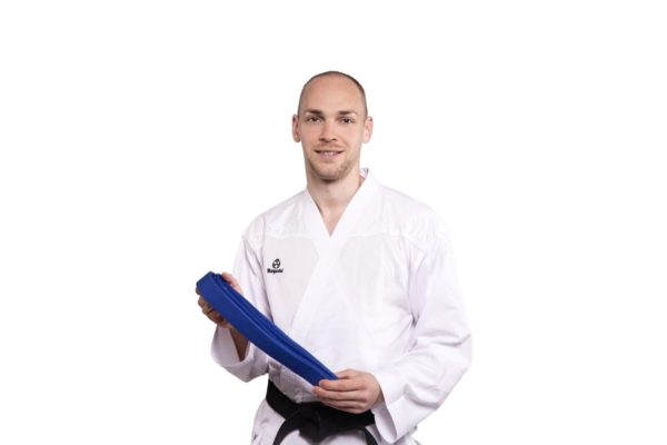 5. Kyu 4. Kyu - Blauer Gürtel Karate
