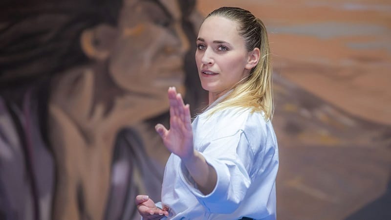 Sophie Wachter - Karate Kata Shotokan Weltmeisterin